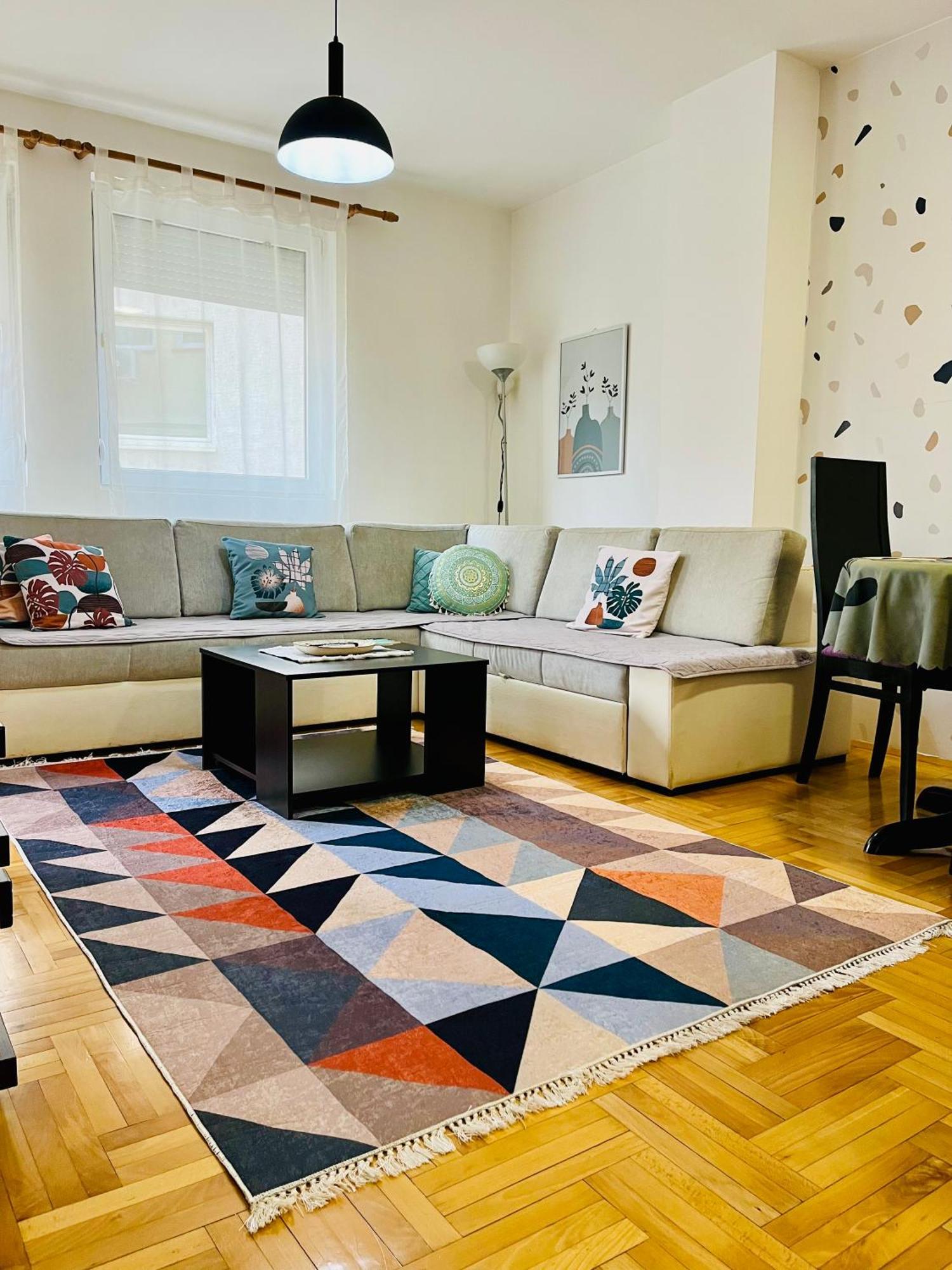 Nancy Apartment Szkopje Kültér fotó