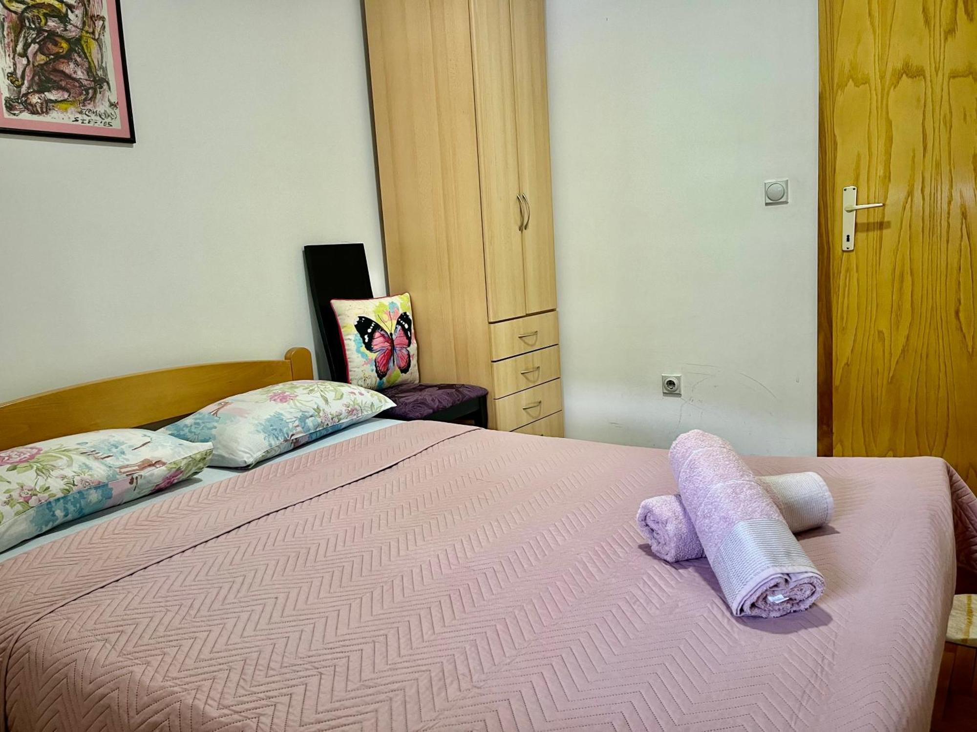 Nancy Apartment Szkopje Kültér fotó